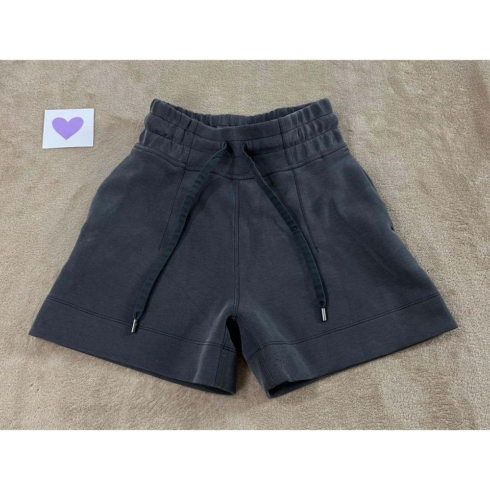 Lululemon Soft ambition high rise Shorts Women's Size 0 Gray gym workout